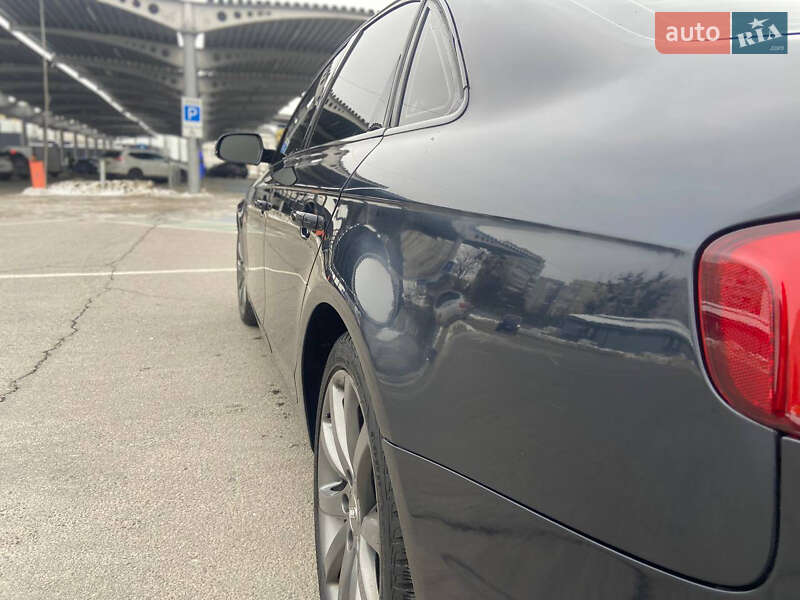 Седан Audi A4 2012 в Львові