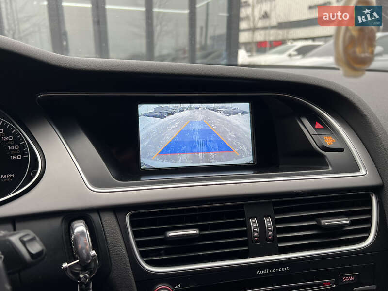 Седан Audi A4 2014 в Києві