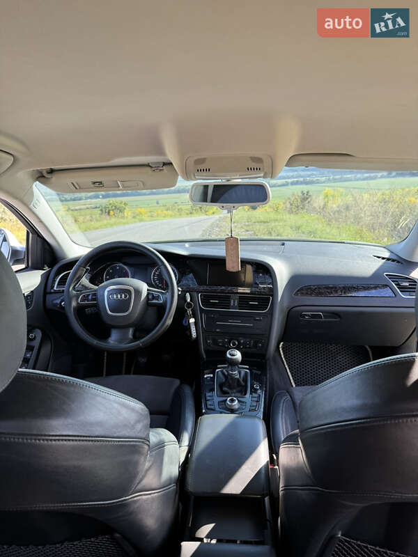 Універсал Audi A4 2010 в Чернівцях