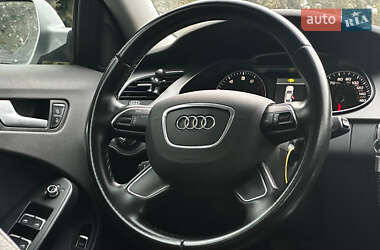 Седан Audi A4 2013 в Львове