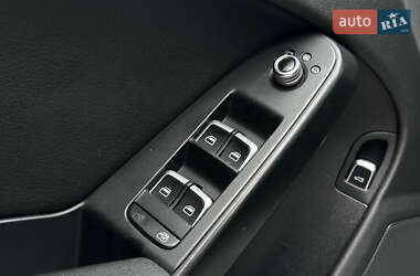 Седан Audi A4 2013 в Львове