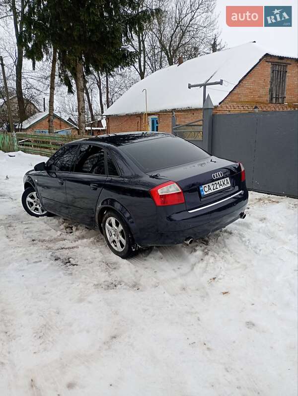 Седан Audi A4 2001 в Хмільнику