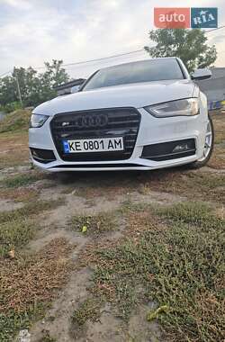 Седан Audi A4 2014 в Днепре