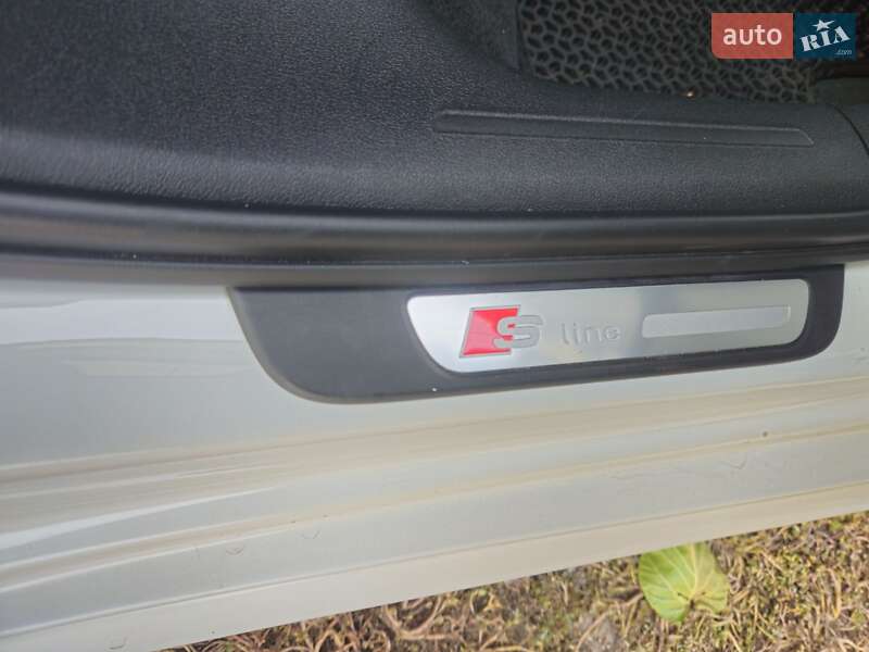 Седан Audi A4 2014 в Днепре