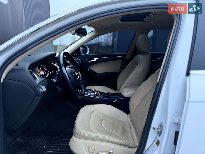 Седан Audi A4 2014 в Львові