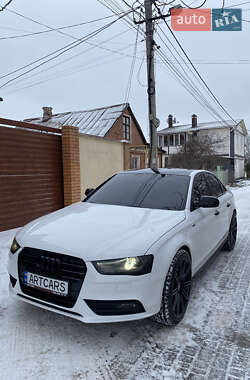 Седан Audi A4 2012 в Одесі