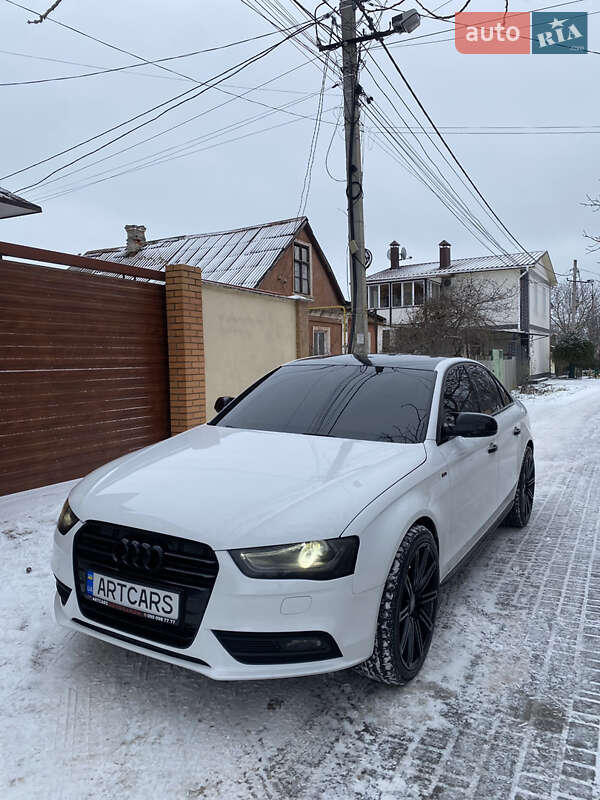 Седан Audi A4 2012 в Одессе
