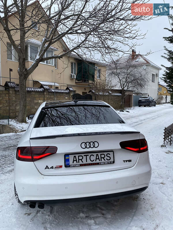 Седан Audi A4 2012 в Одессе