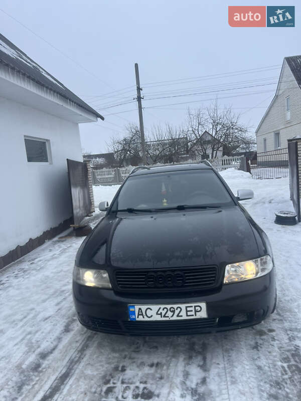 Універсал Audi A4 1997 в Ратному