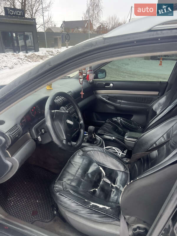 Універсал Audi A4 1997 в Ратному