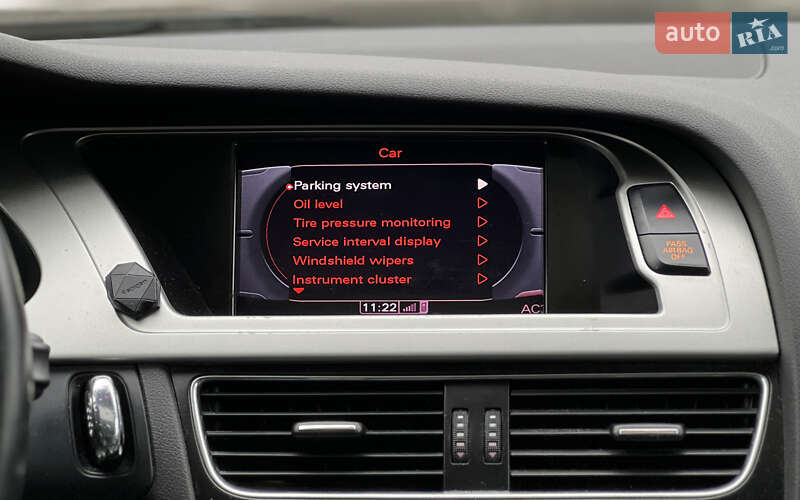 Седан Audi A4 2011 в Львове