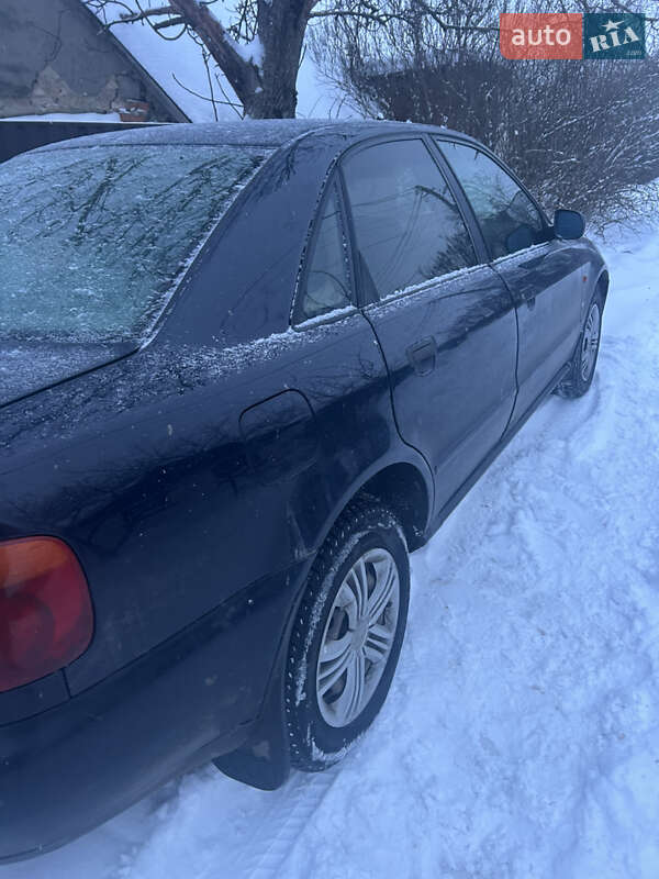 Седан Audi A4 1995 в Бердичеві