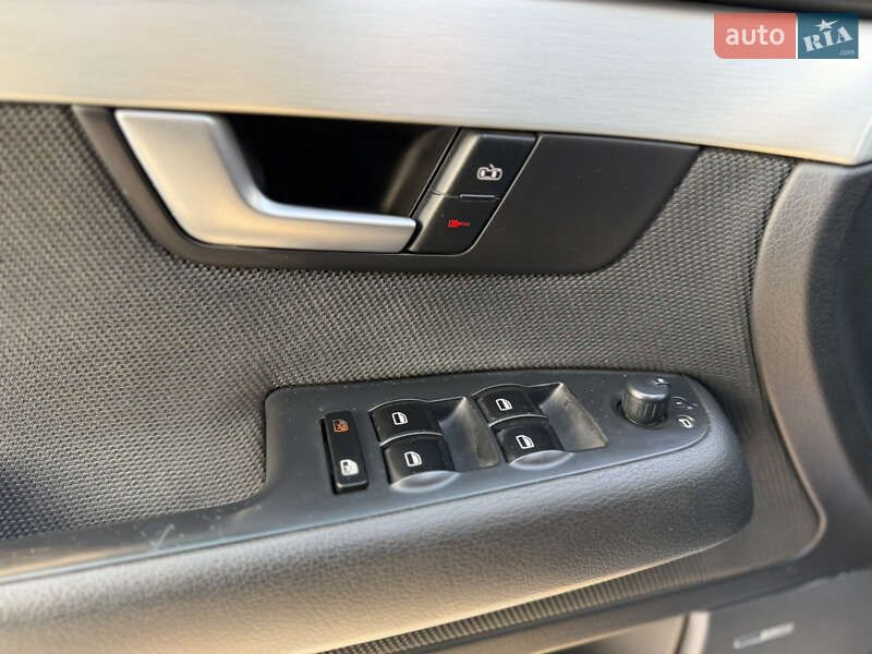 Універсал Audi A4 2004 в Харкові