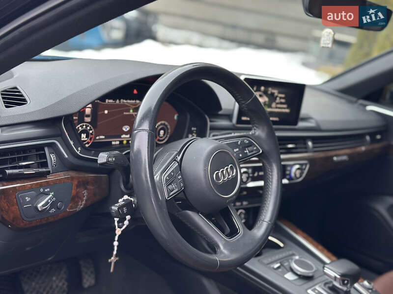 Седан Audi A4 2018 в Шептицькому