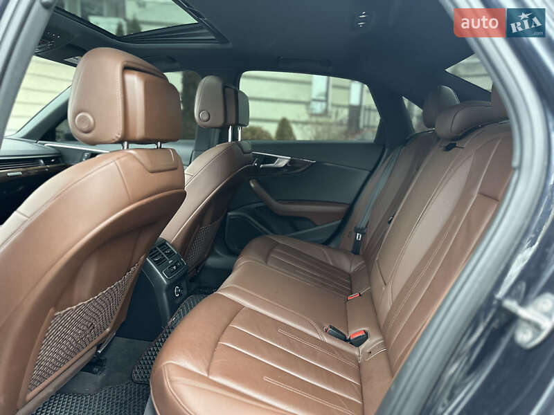 Седан Audi A4 2018 в Шептицькому