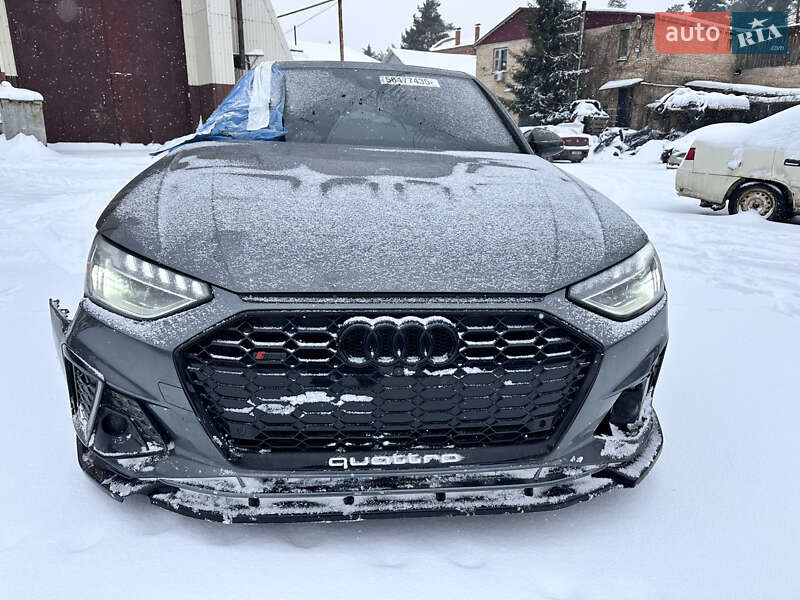Седан Audi A4 2020 в Буче
