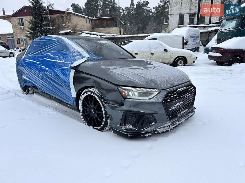 Седан Audi A4 2020 в Буче