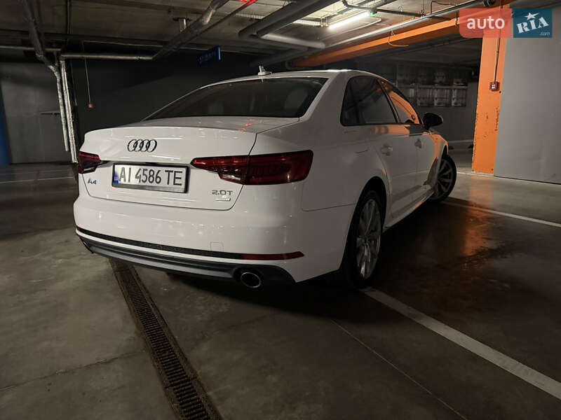 Седан Audi A4 2016 в Киеве