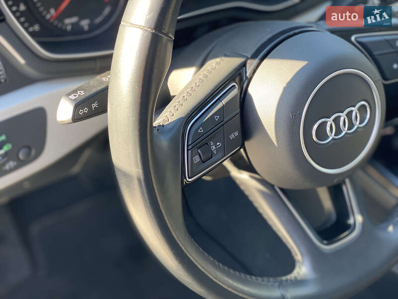 Седан Audi A4 2020 в Киеве