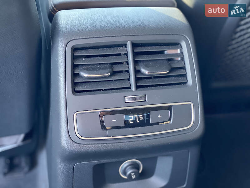 Седан Audi A4 2020 в Киеве