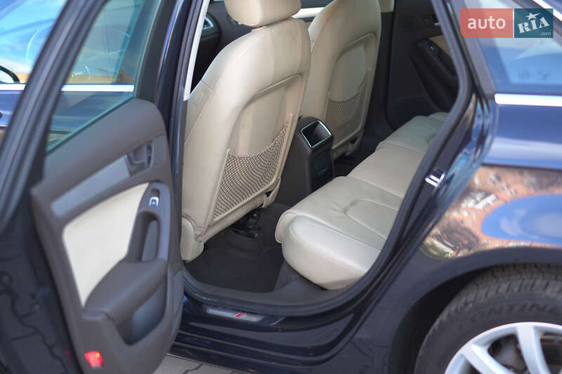 Седан Audi A4 2014 в Киеве