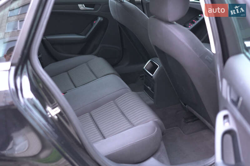 Седан Audi A4 2010 в Києві фото 20 Седан Audi A4 2010 в Києві