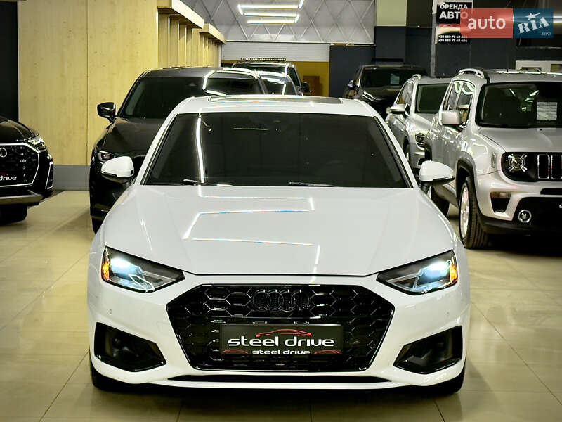 Седан Audi A4 2021 в Миколаєві