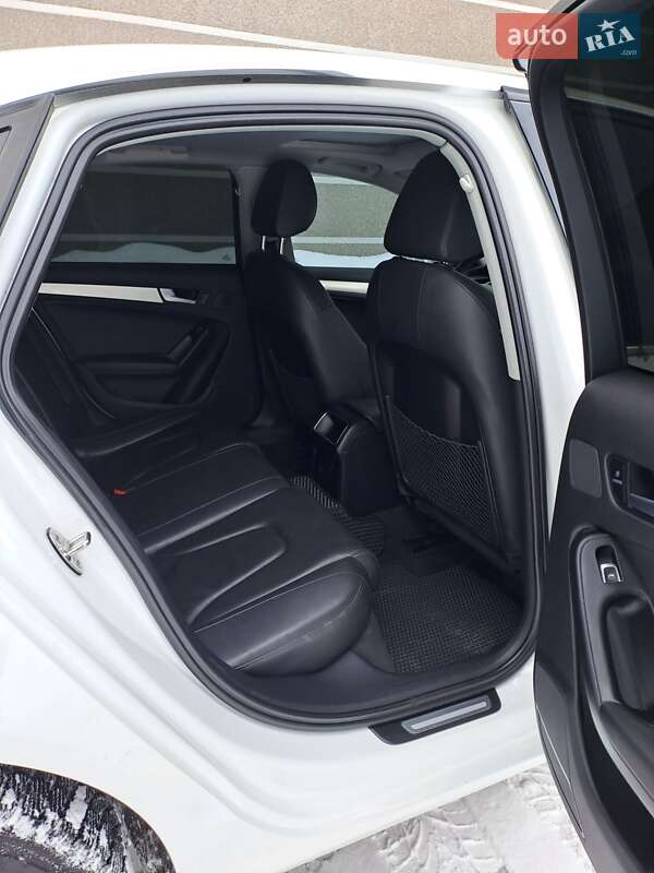 Седан Audi A4 2012 в Білій Церкві