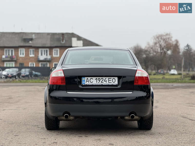 Седан Audi A4 2001 в Владимире