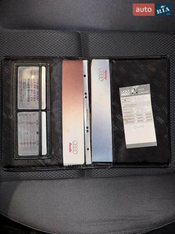 Седан Audi A4 2001 в Владимире