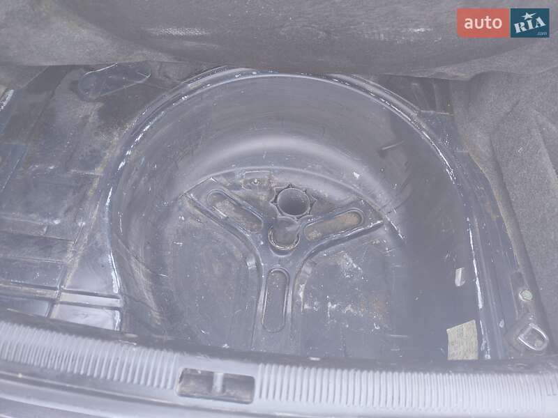 Седан Audi A4 1996 в Тернополе