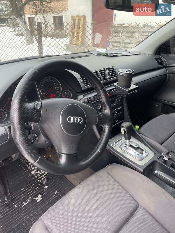 Универсал Audi A4 2002 в Дубно