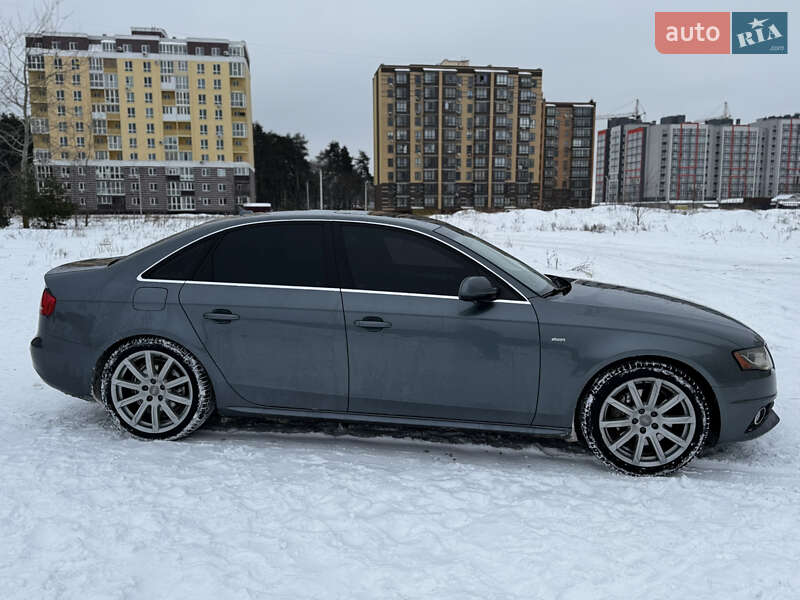 Седан Audi A4 2012 в Чернигове