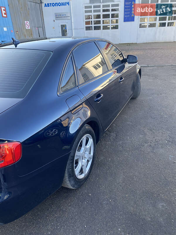 Седан Audi A4 2011 в Новояворовске фото 14 Седан Audi A4 2011 в Новояворовске