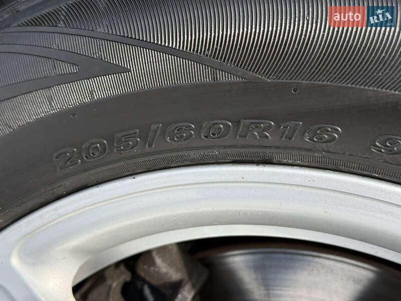 Универсал Audi A4 2017 в Луцке