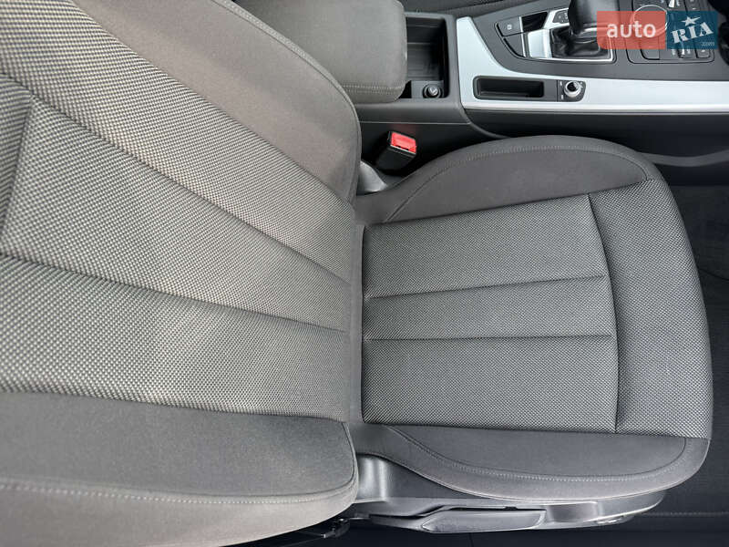 Универсал Audi A4 2017 в Луцке