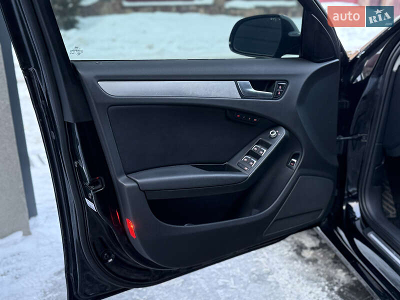 Седан Audi A4 2012 в Тернополі