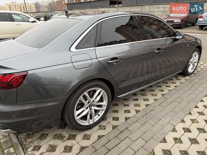Седан Audi A4 2020 в Києві