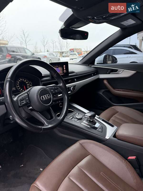 Седан Audi A4 2017 в Киеве