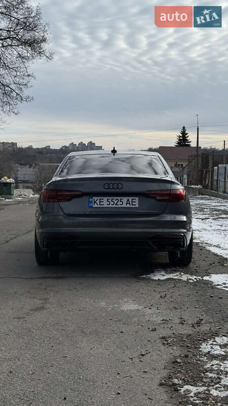 Седан Audi A4 2021 в Днепре