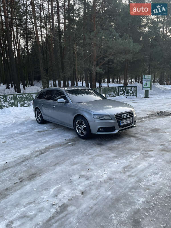 Універсал Audi A4 2009 в Дубні