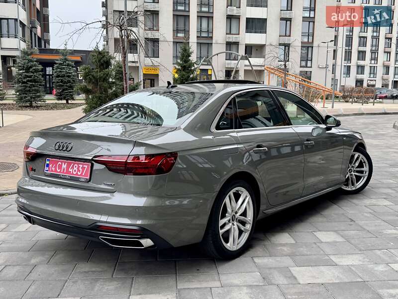 Седан Audi A4 2022 в Киеве