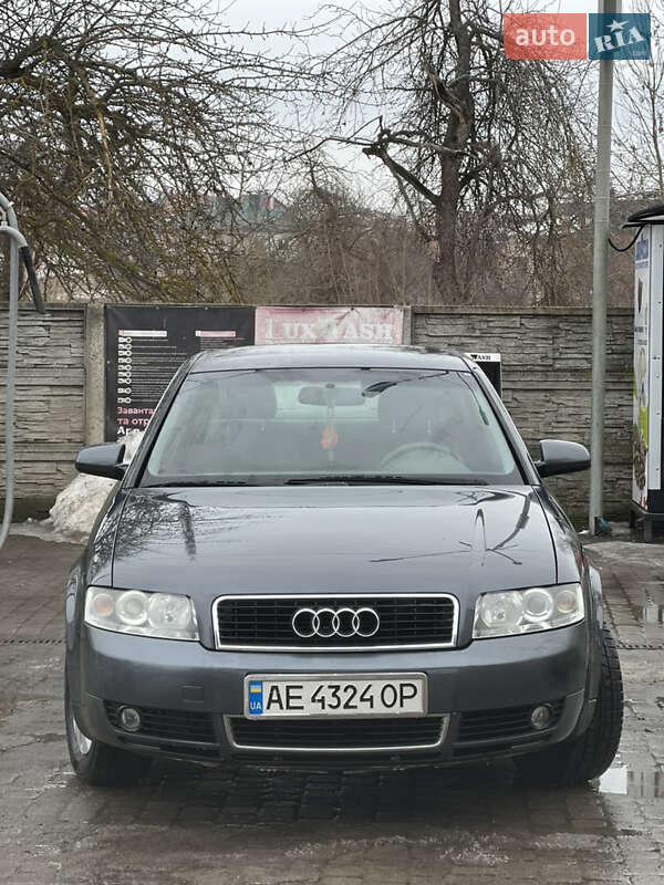 Седан Audi A4 2001 в Львове