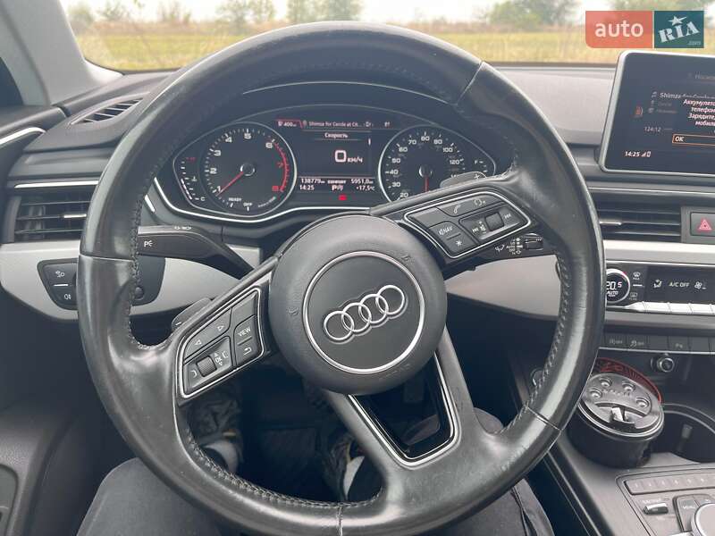 Седан Audi A4 2016 в Баре