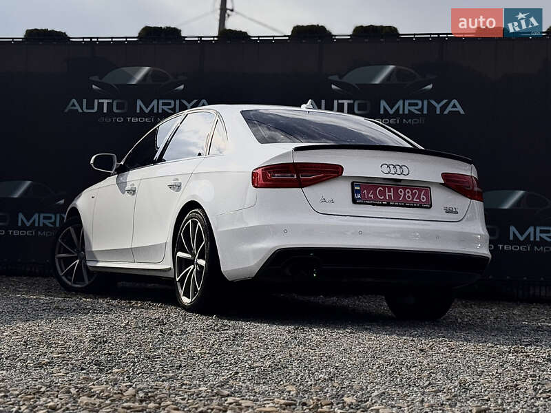 Седан Audi A4 2016 в Самборі
