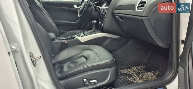 Седан Audi A4 2015 в Бахмаче