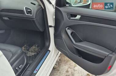 Седан Audi A4 2015 в Бахмаче