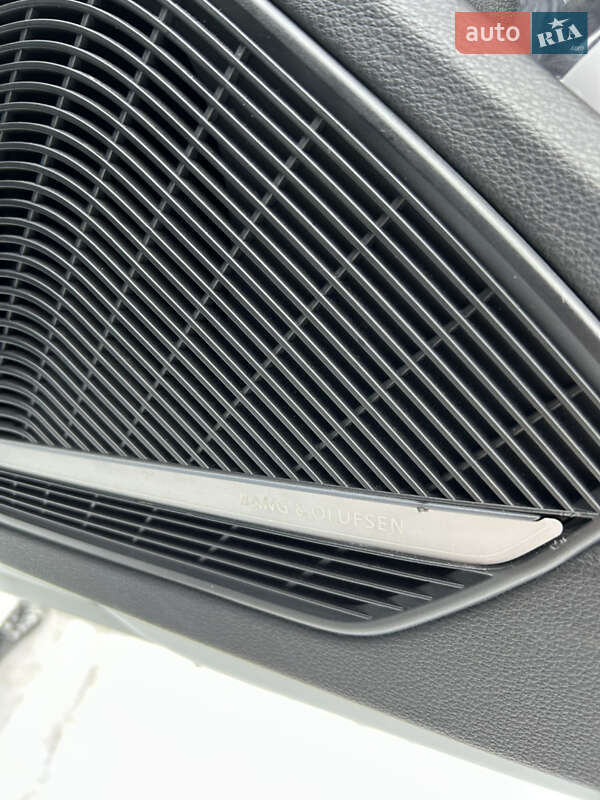 Седан Audi A4 2016 в Киеве