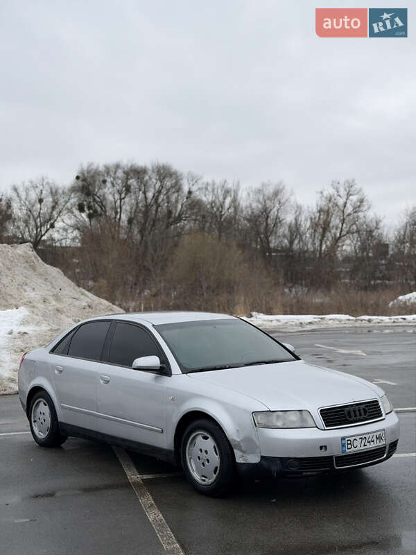 Седан Audi A4 2002 в Києві фото 3 Седан Audi A4 2002 в Києві