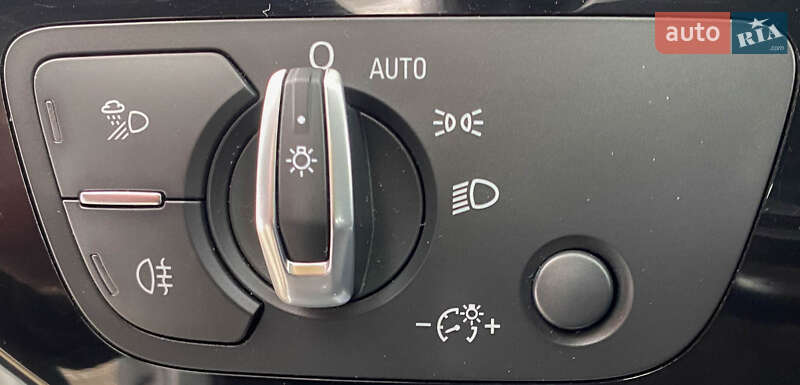 Универсал Audi A4 2018 в Львове